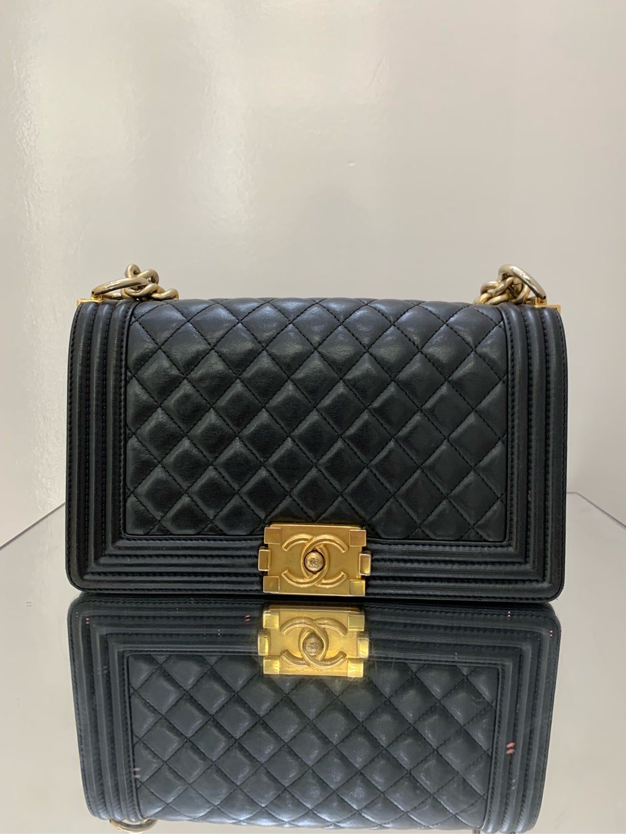 Chanel - Boy - Leather - Black - (Medium)