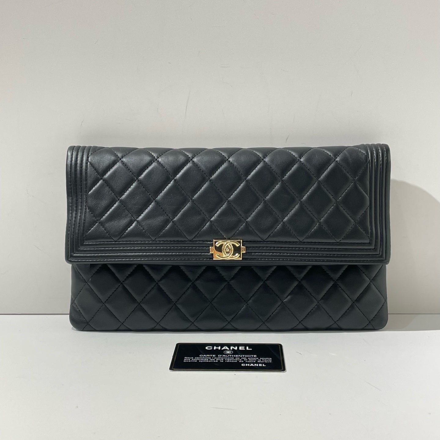 Chanel - Boy - Leather - Black - (Medium)