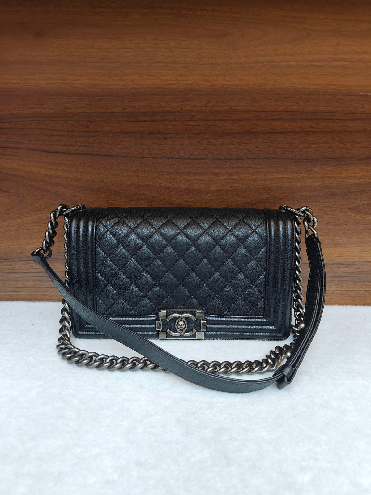 Chanel - Boy - Leather - Black - (medium)