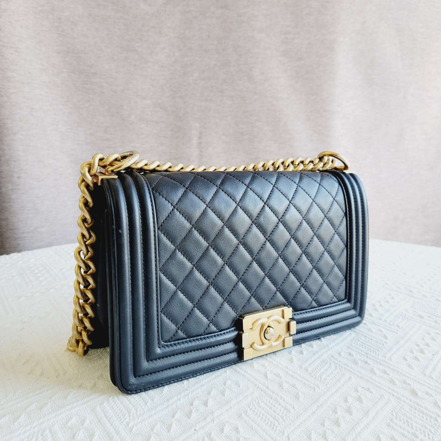 Chanel - Boy - Leather - Black - (medium)