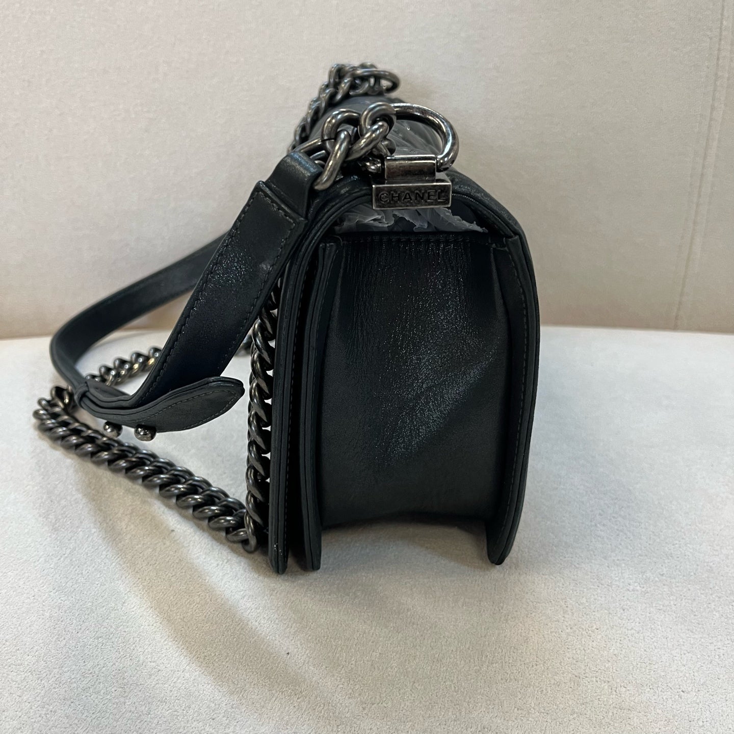Chanel - Boy - Leather - Black - (medium)