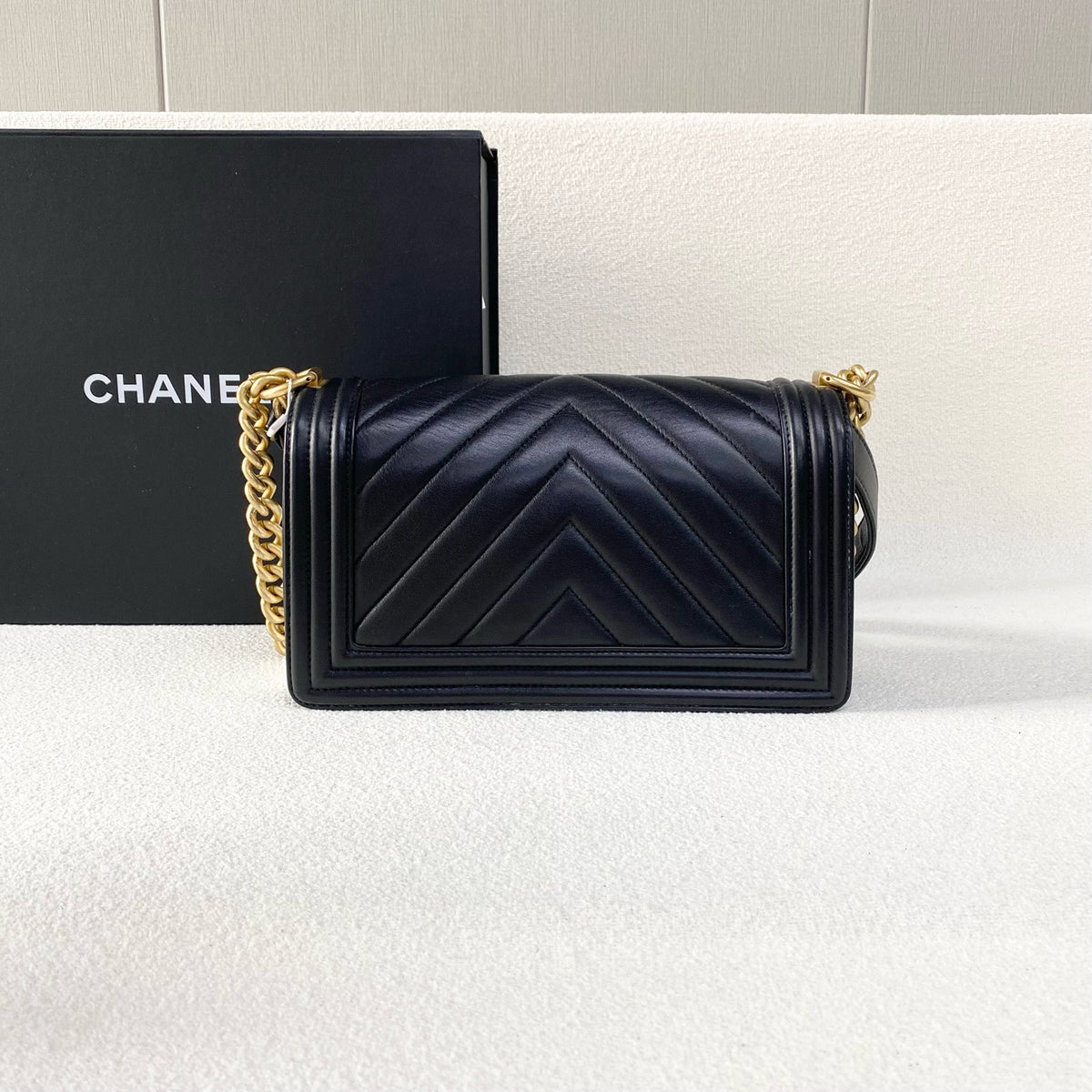 Chanel - Boy - Leather - Black - (medium)