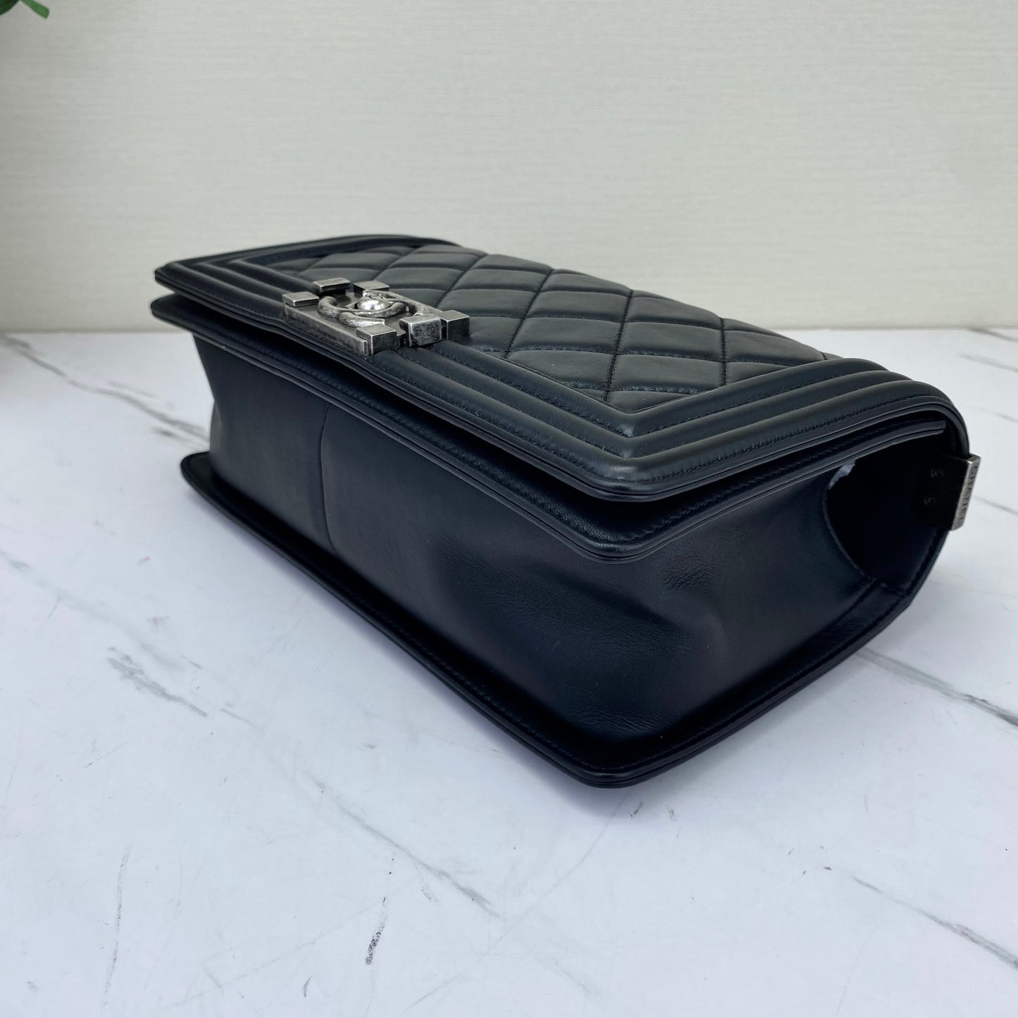 Chanel - Boy - Leather - Black - (medium)