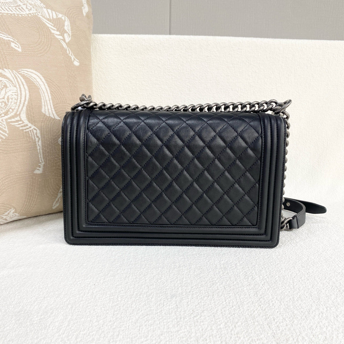 Chanel - Boy - Leather - Black - (medium)