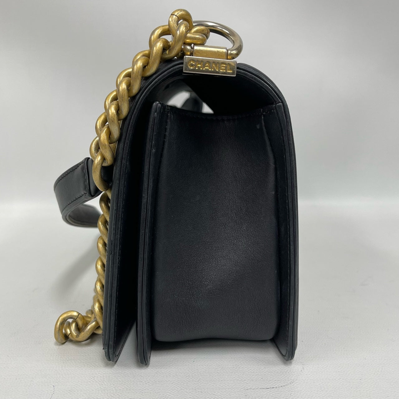 Chanel - Boy - Leather - Black - (medium)
