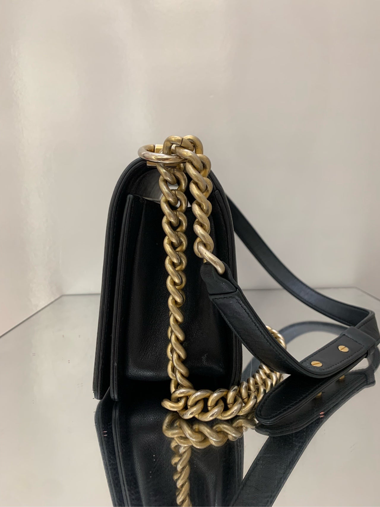 Chanel - Boy - Leather - Black - (Medium)