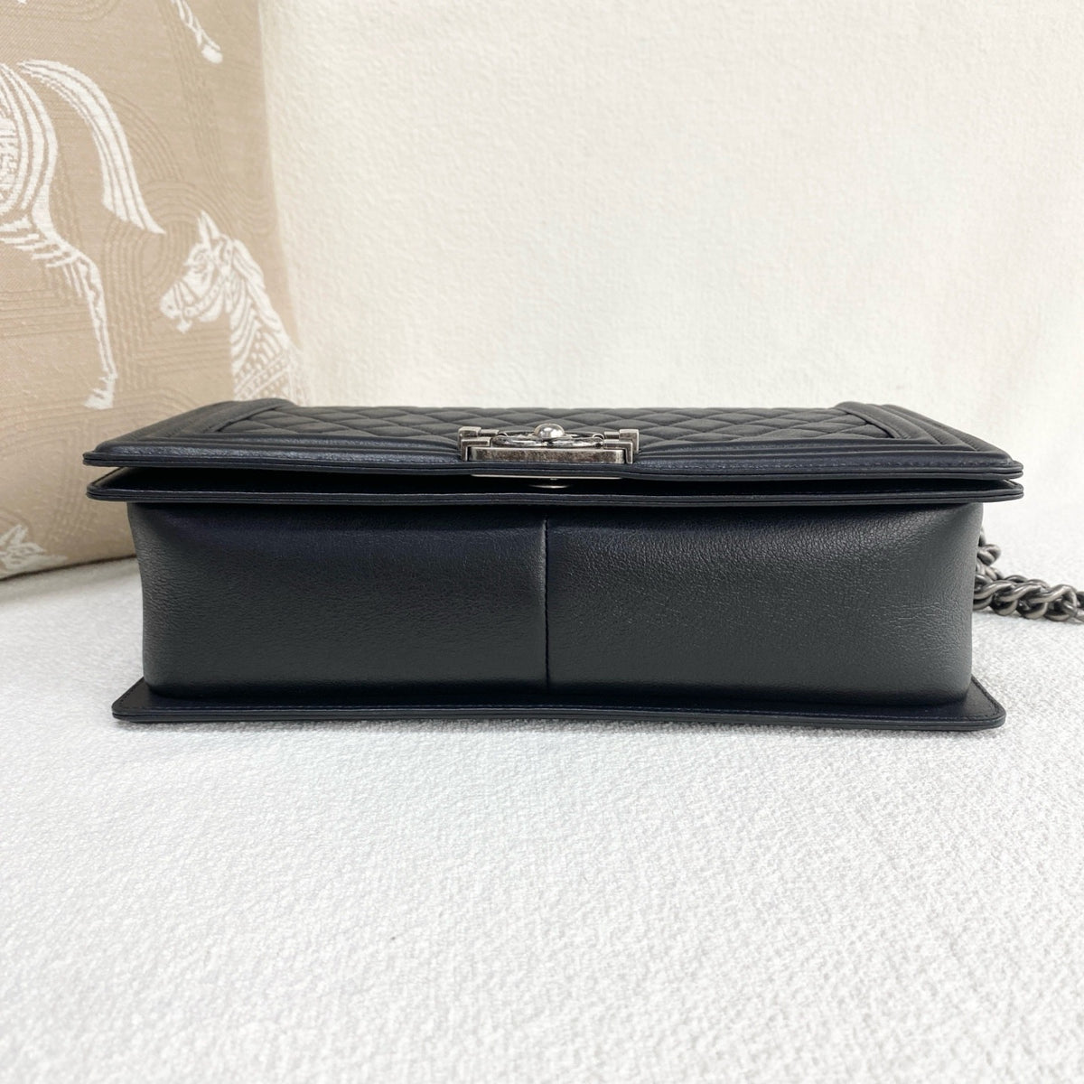 Chanel - Boy - Leather - Black - (medium)
