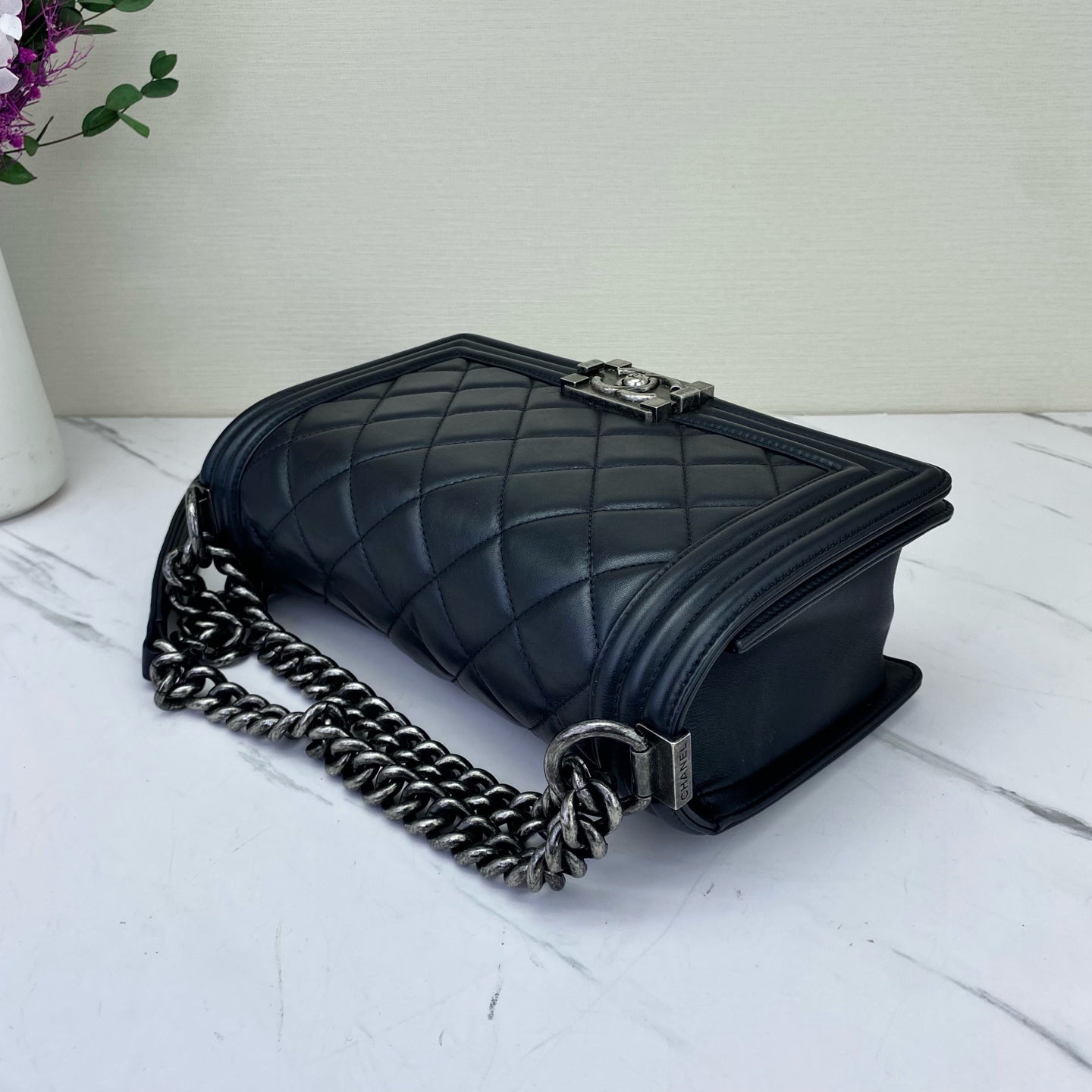 Chanel - Boy - Leather - Black - (medium)
