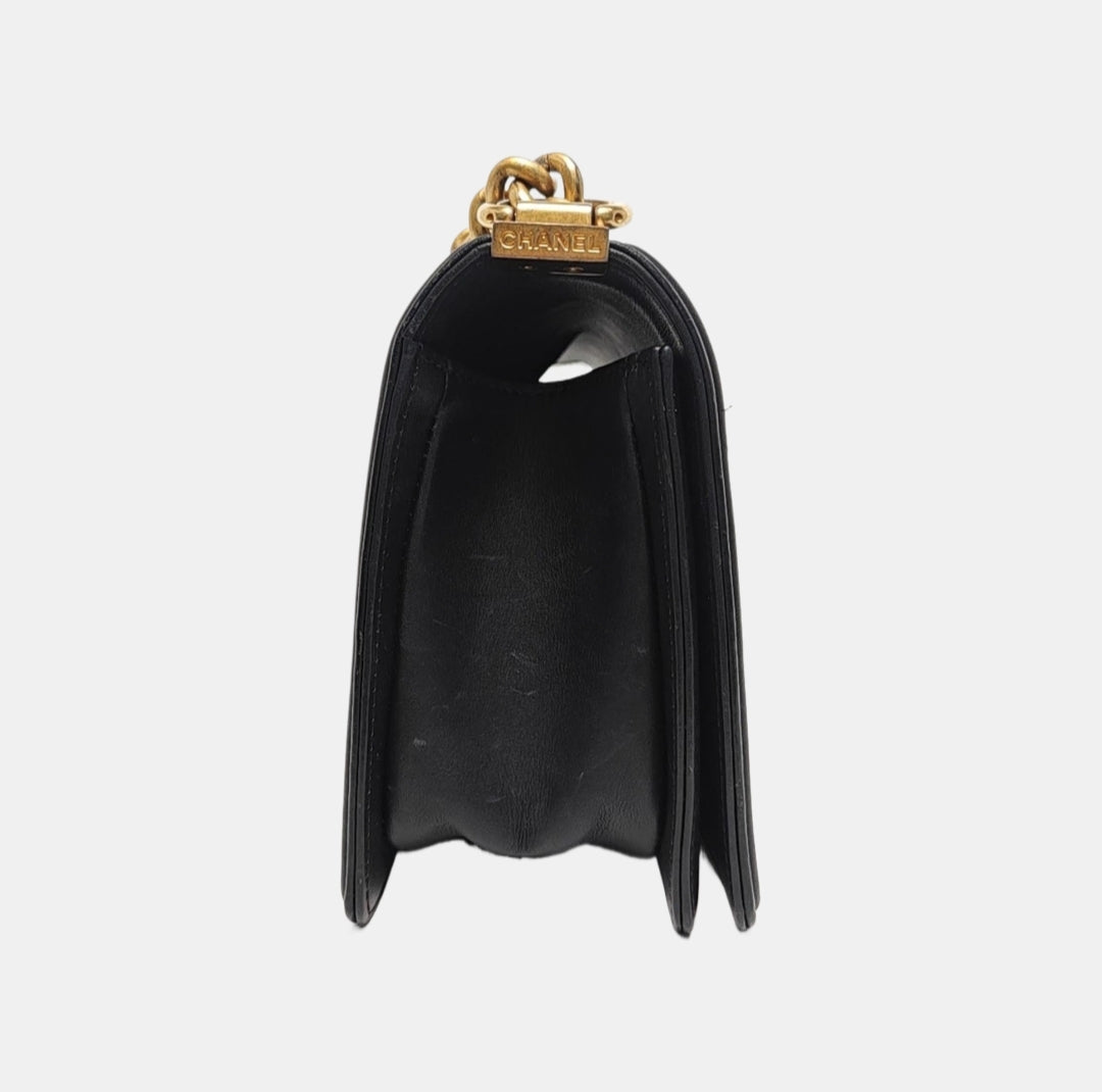 Chanel - Boy - Leather - Black - (medium)