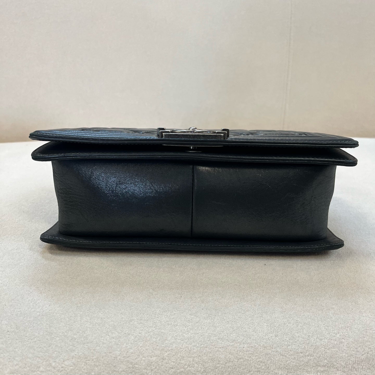Chanel - Boy - Leather - Black - (medium)