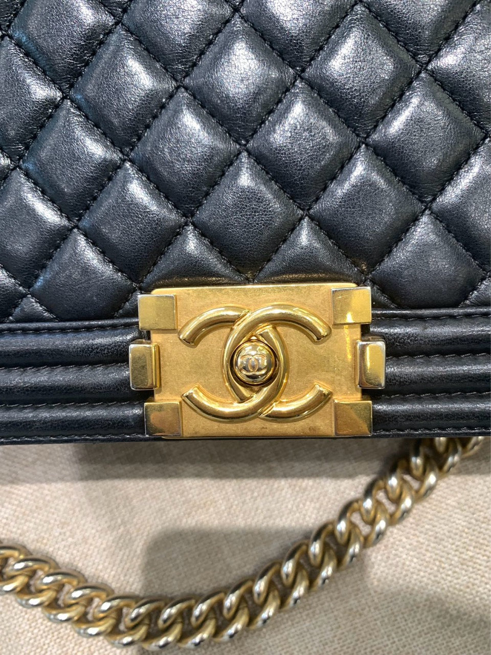 Chanel - Boy - Leather - Black - (Medium)