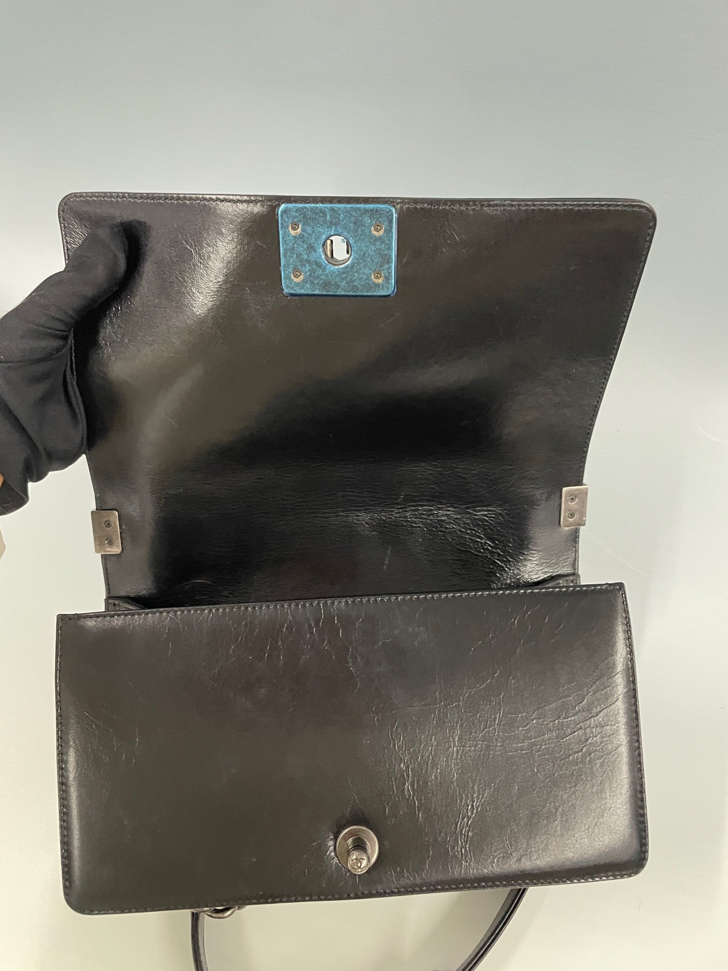 Chanel - Boy - Leather - Black - (Medium)