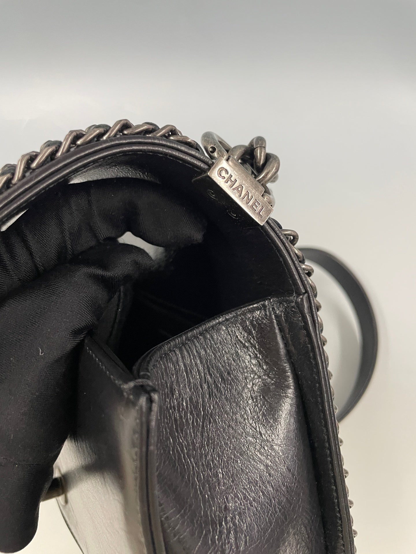 Chanel - Boy - Leather - Black - (Medium)