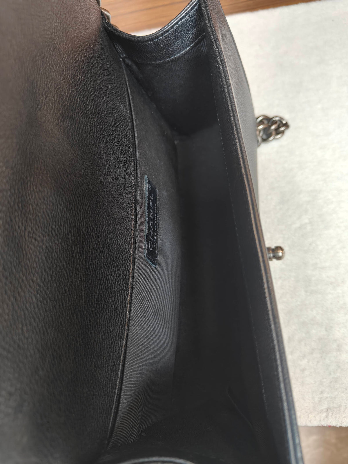 Chanel - Boy - Leather - Black - (medium)
