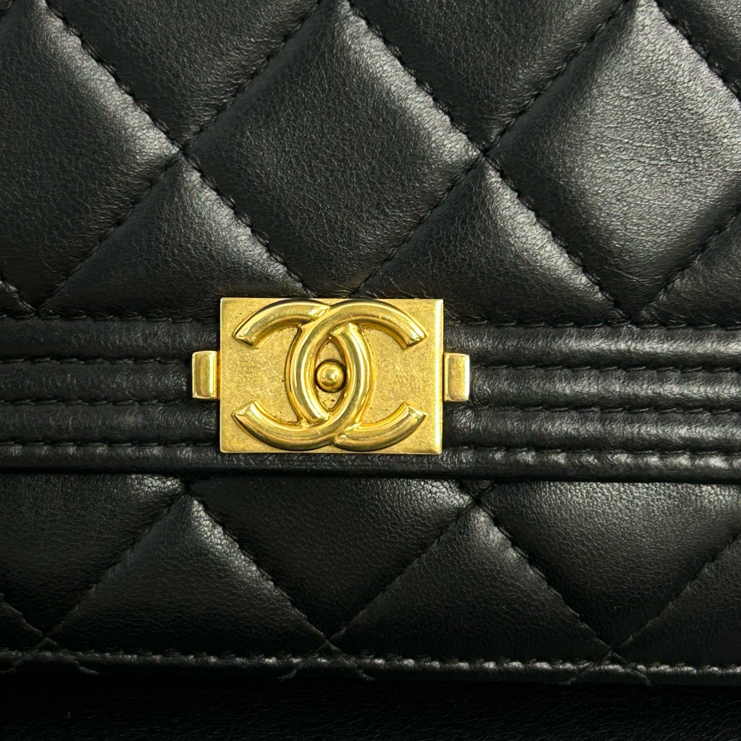 Chanel - Boy - Leather - Black - (mini)