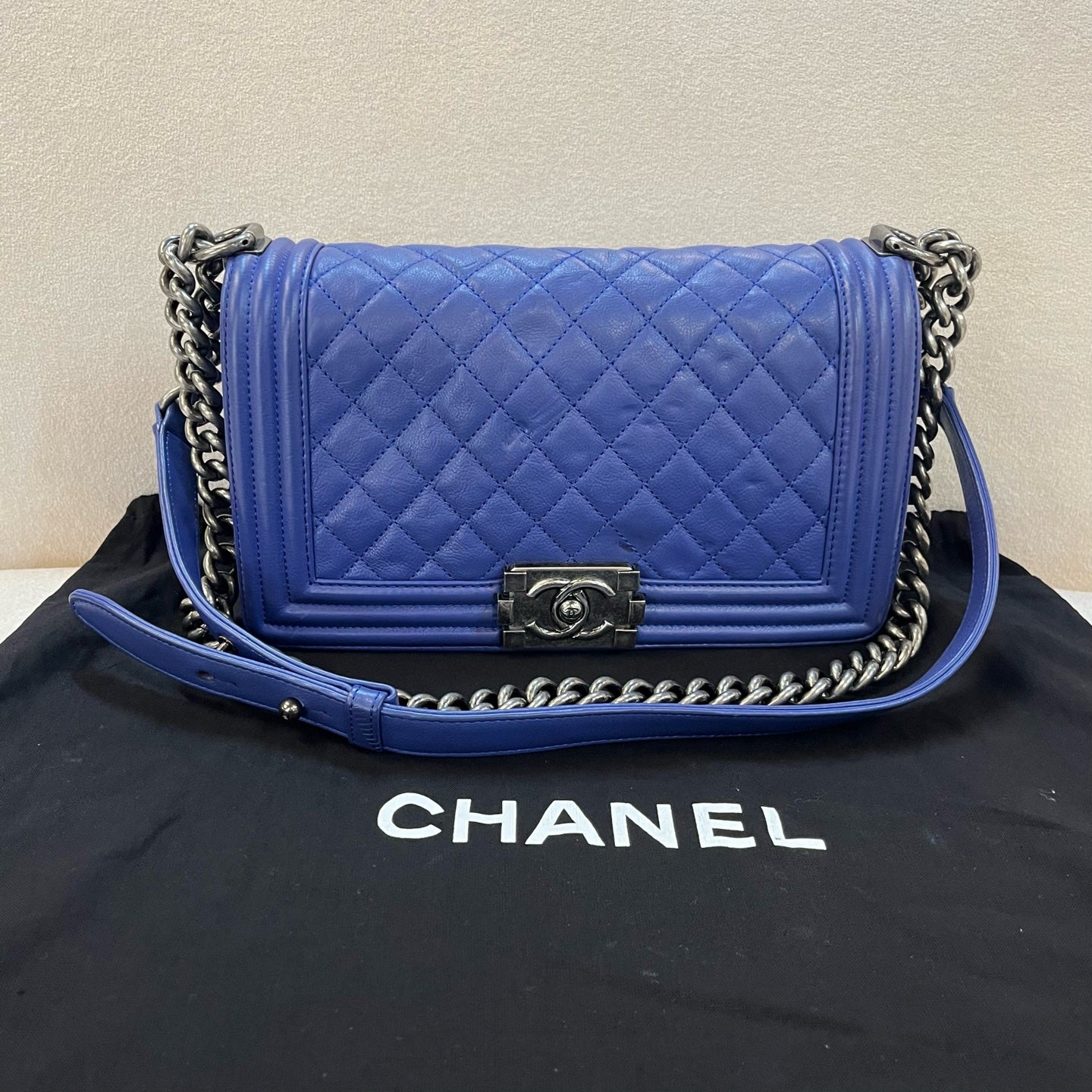 Chanel - Boy - Leather - Blue - (medium)