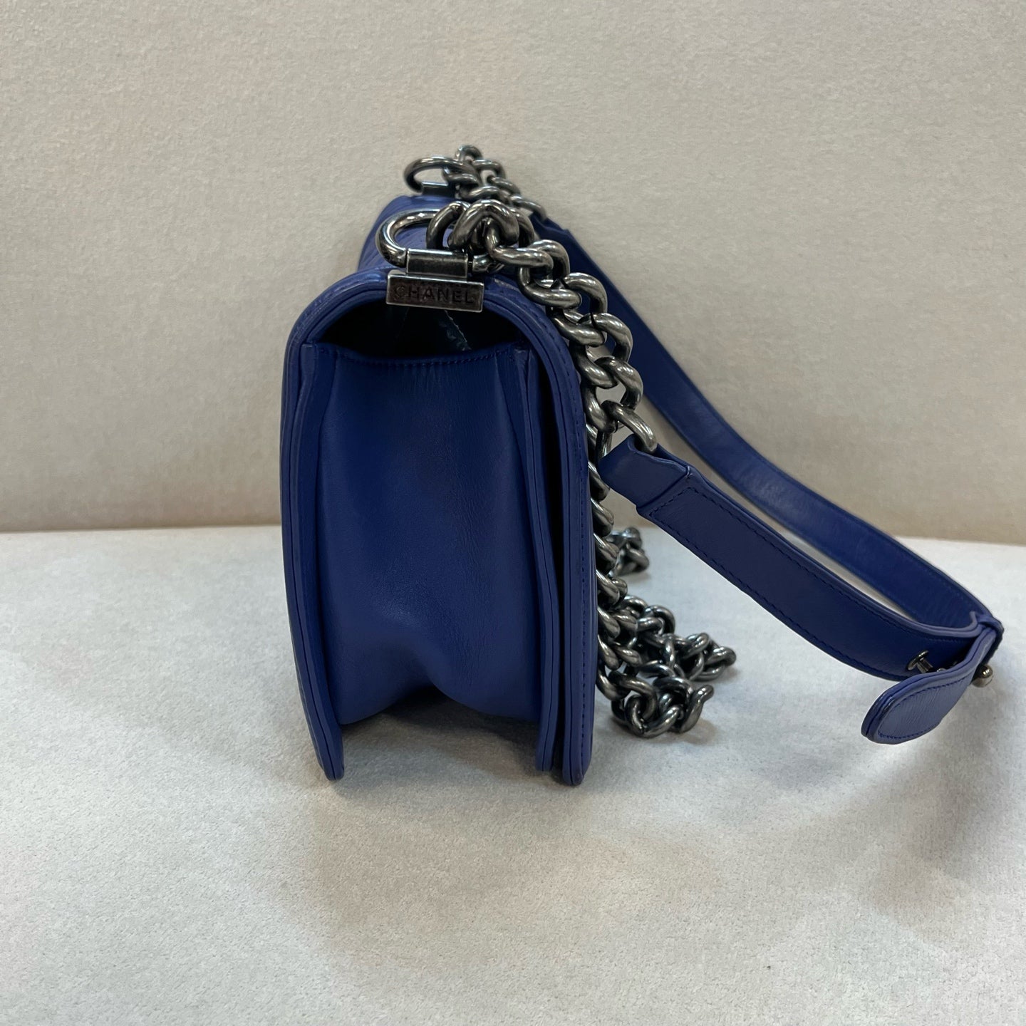 Chanel - Boy - Leather - Blue - (medium)