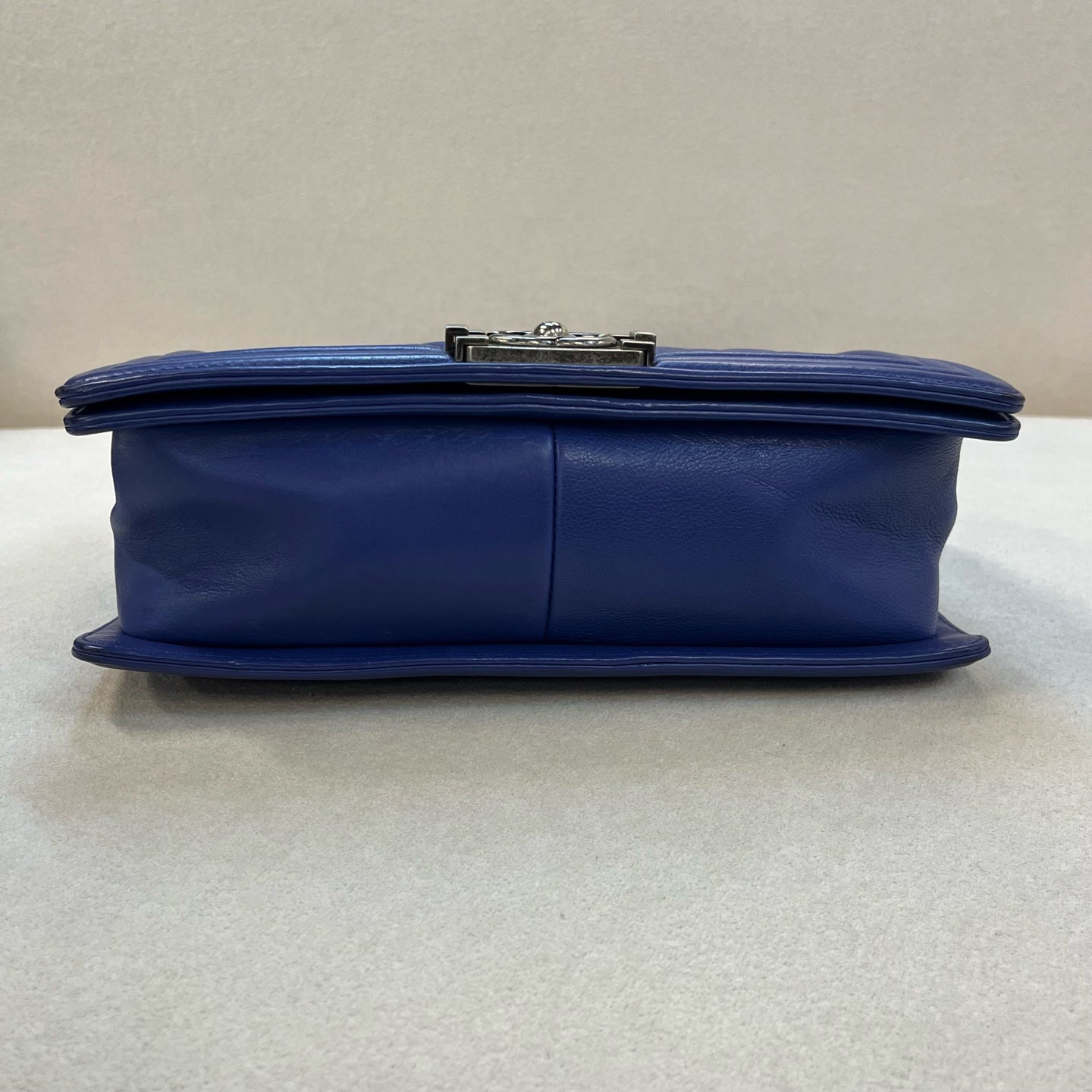 Chanel - Boy - Leather - Blue - (medium)
