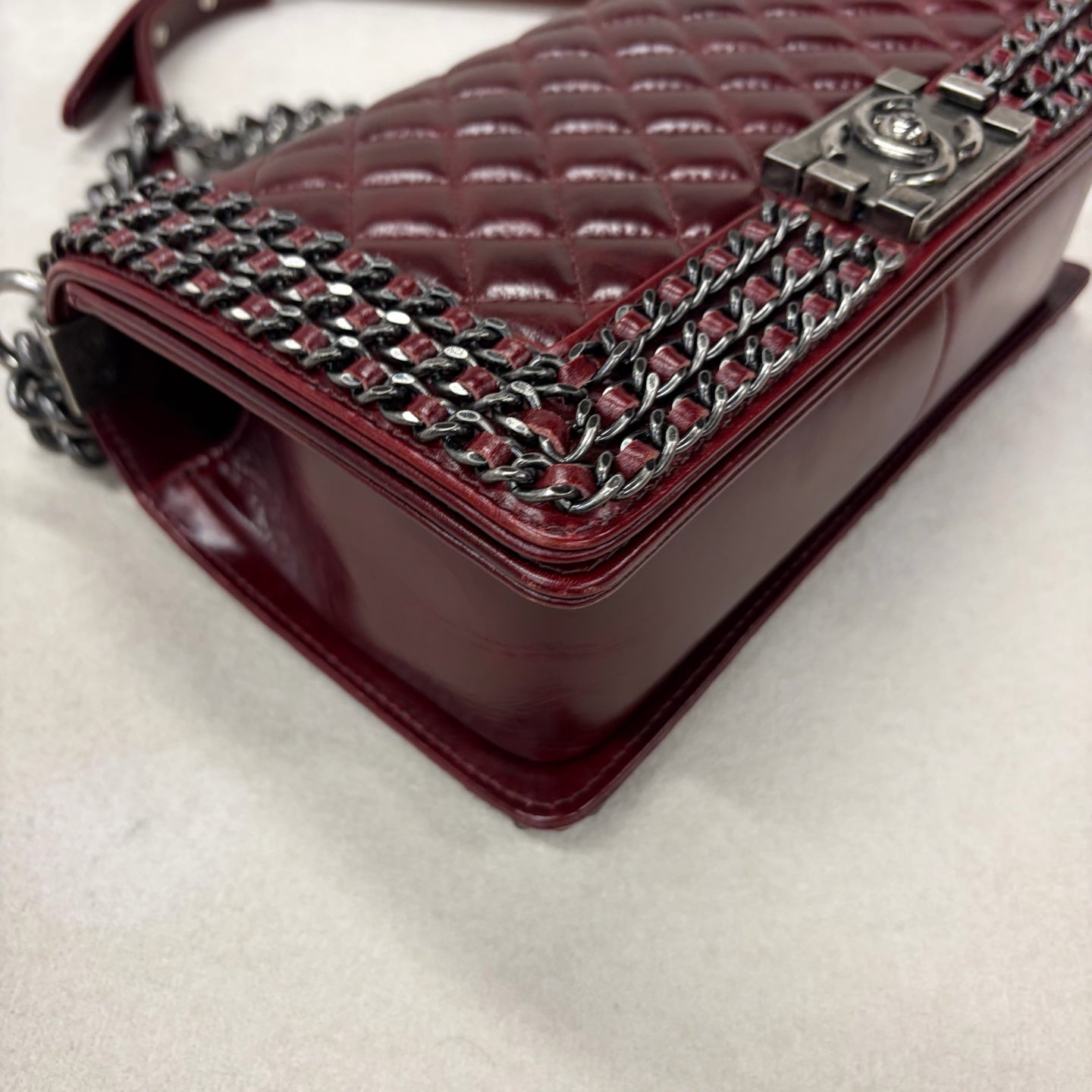 Chanel - Boy - Leather - Burgundy - (medium)