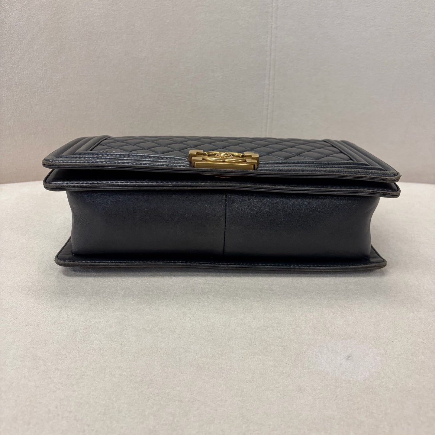 Chanel - Boy - Leather - Grey - (large)
