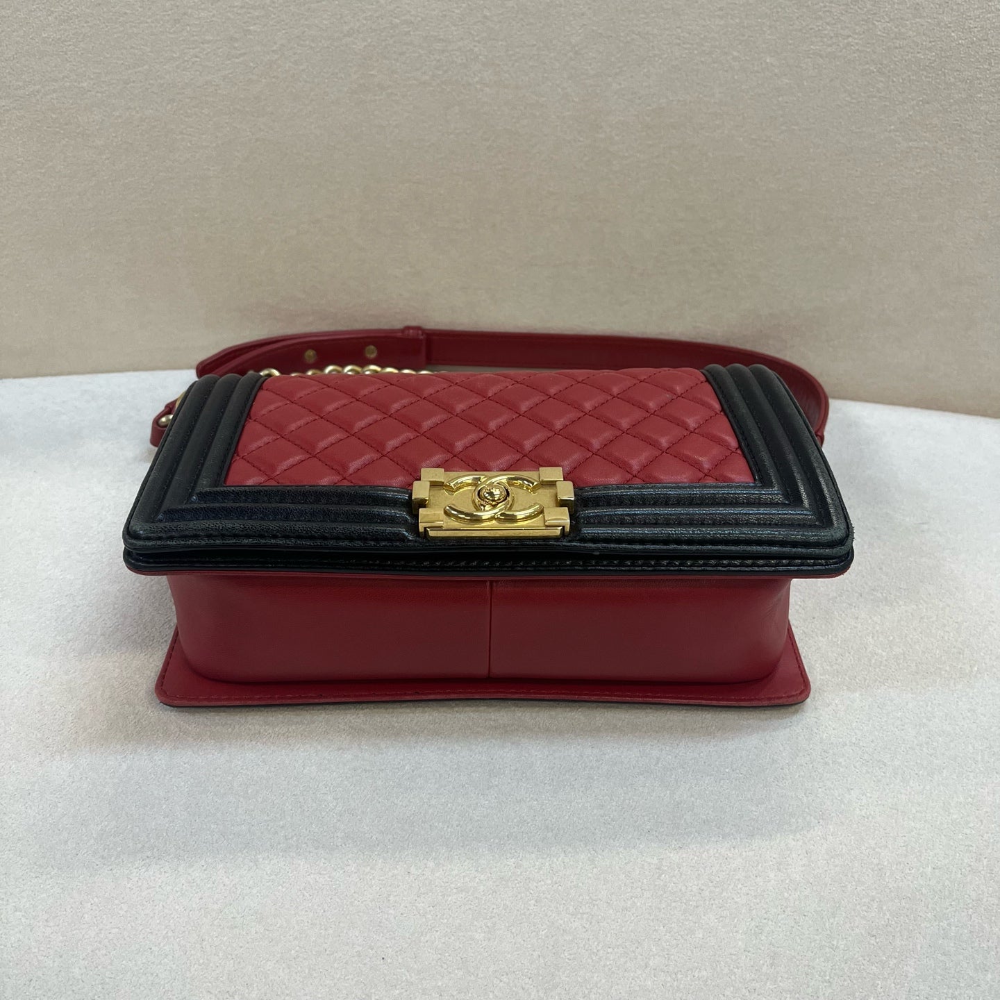 Chanel - Boy - Leather - Multicolour - (medium)