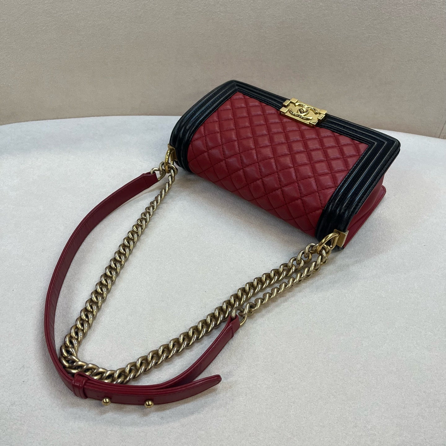 Chanel - Boy - Leather - Multicolour - (medium)