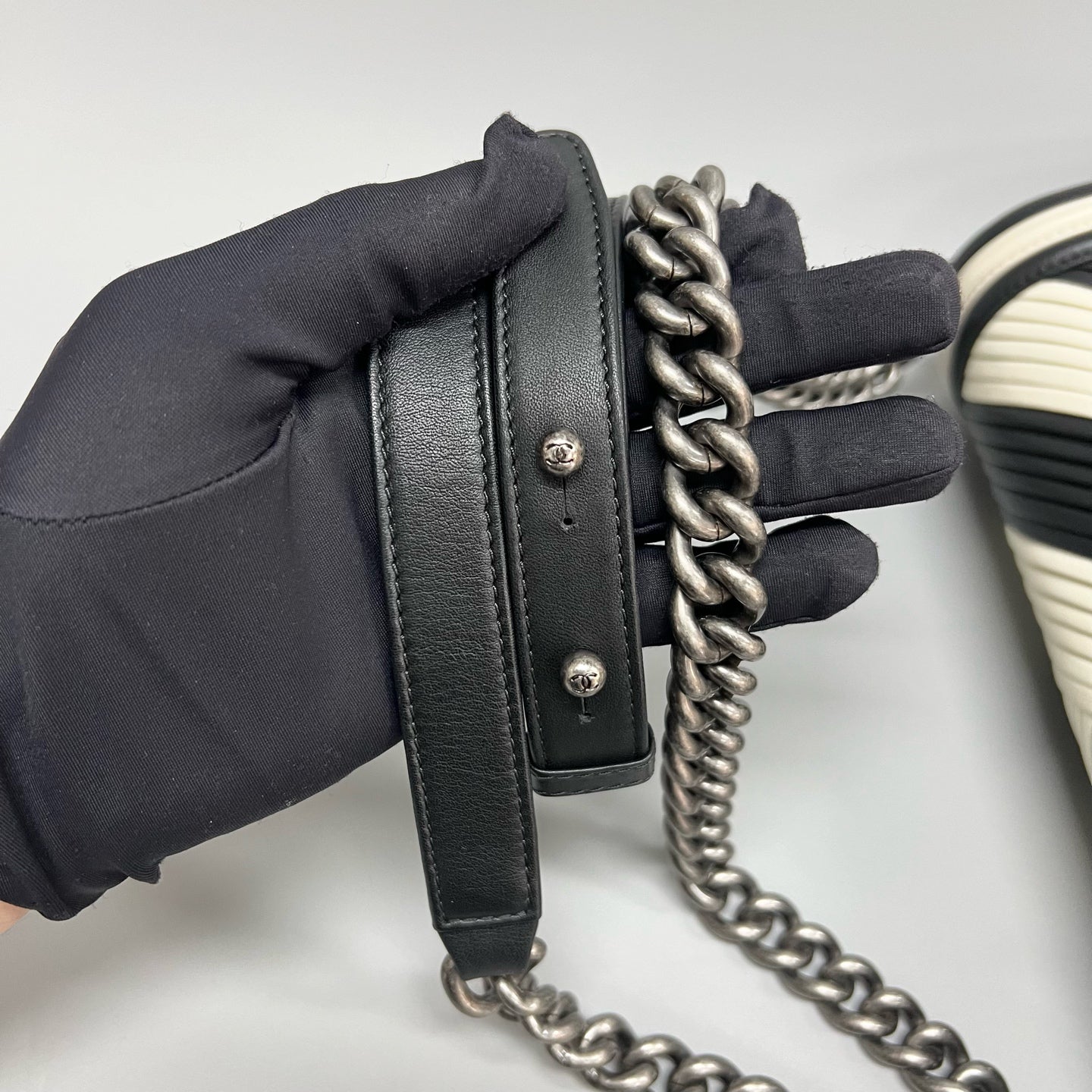 Chanel - Boy - Leather - Multicolour - (medium)