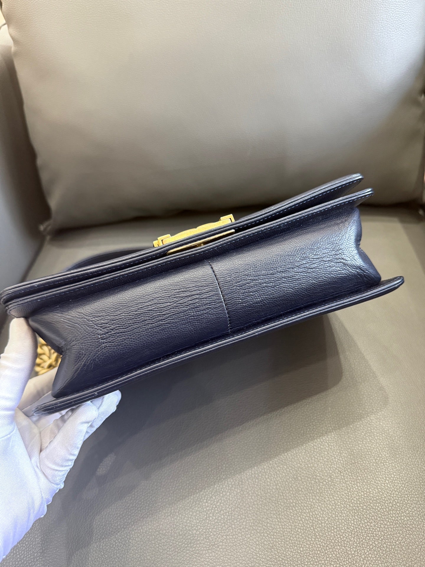 Chanel - Boy - Leather - Navy - (medium)