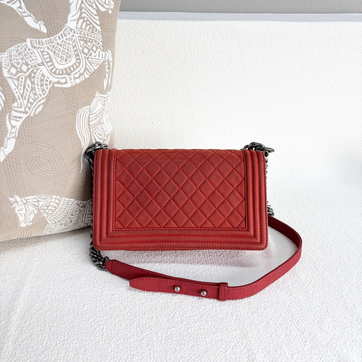 Chanel - Boy - Leather - Red - (medium)