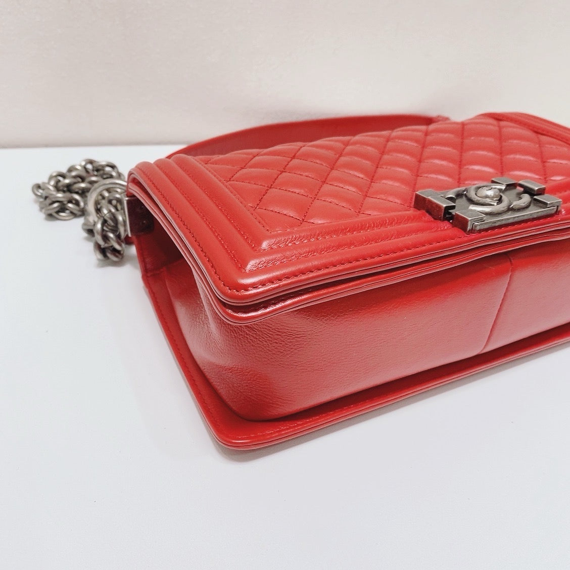 Chanel - Boy - Leather - Red - (medium)