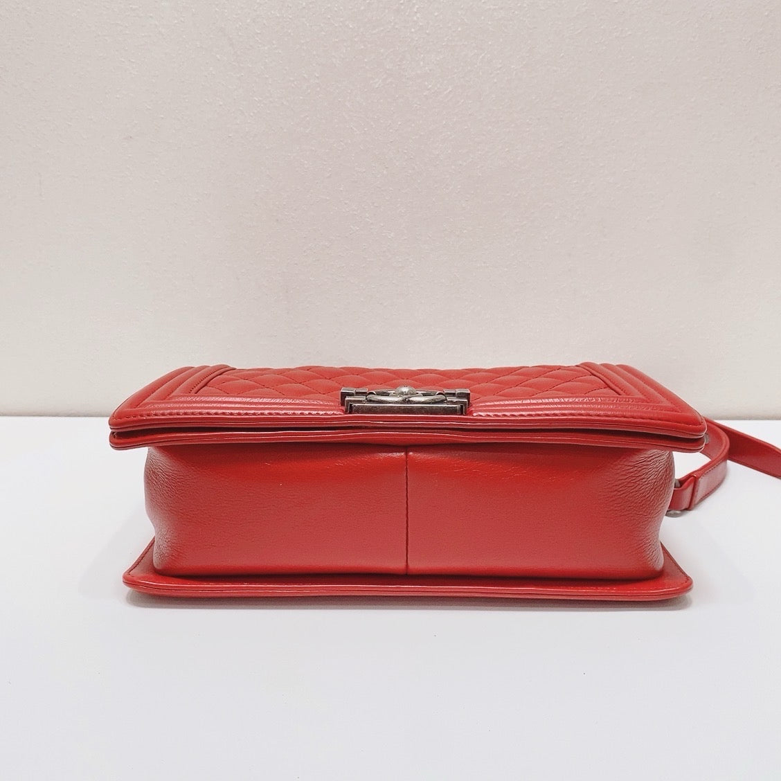 Chanel - Boy - Leather - Red - (medium)