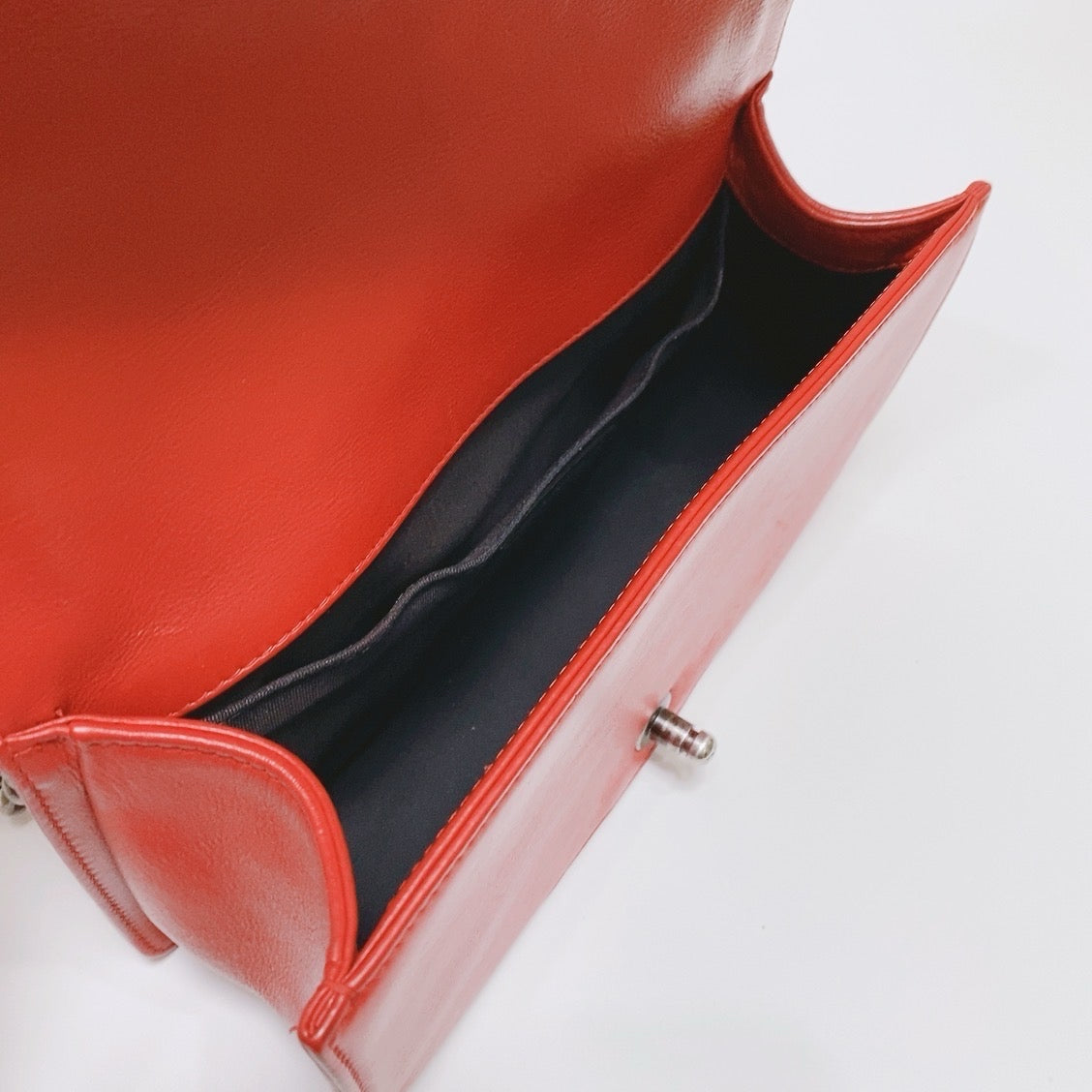 Chanel - Boy - Leather - Red - (medium)