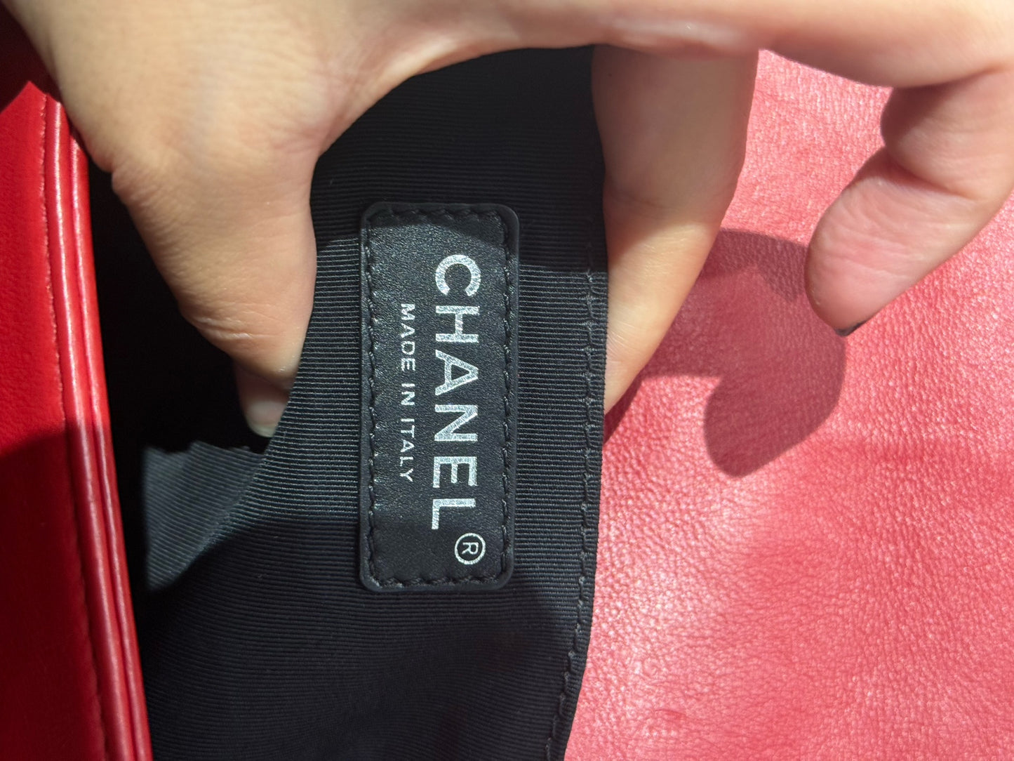 Chanel - Boy - Leather - Red - (medium)