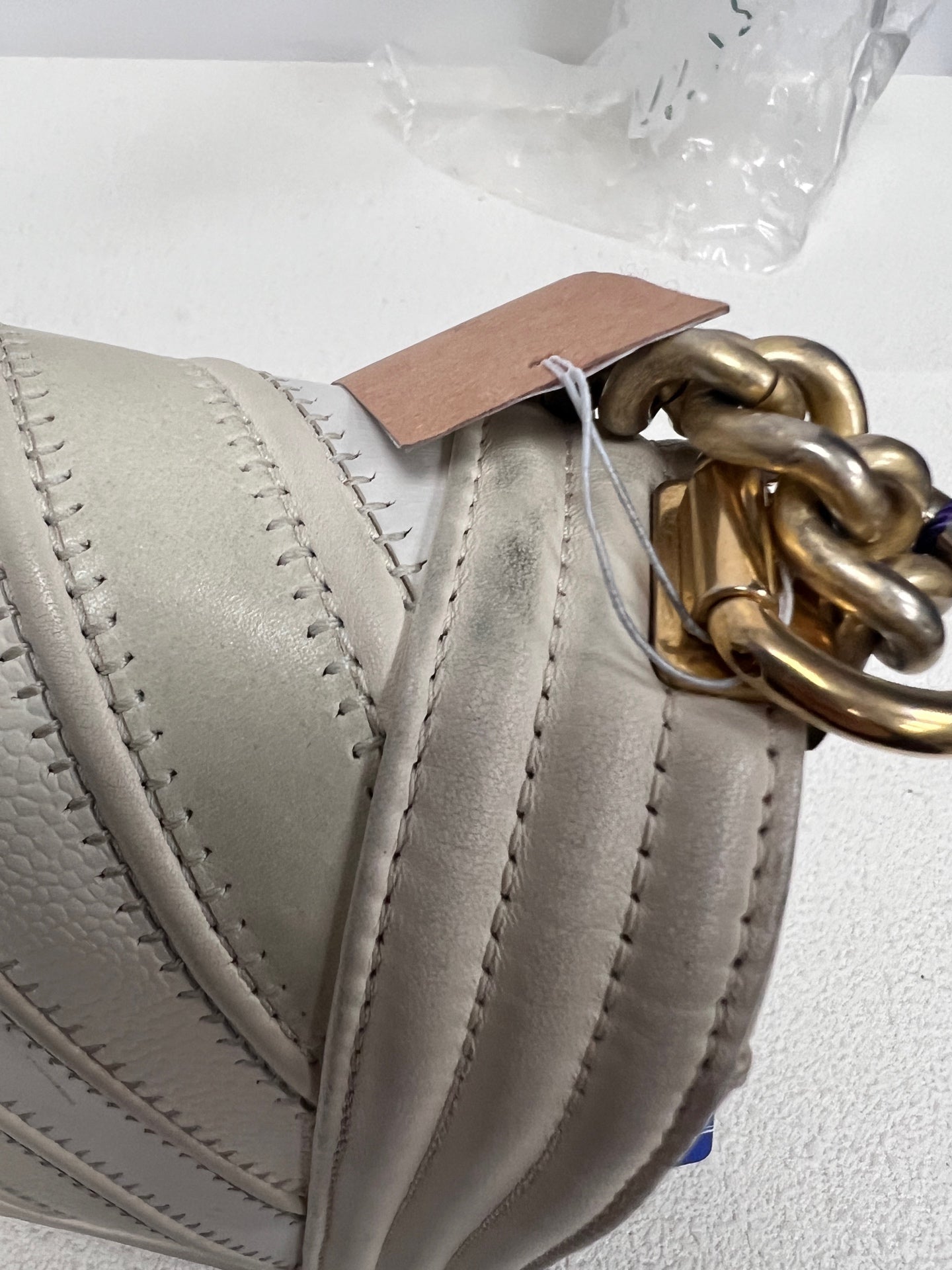 Chanel - Boy - Leather - White - (medium)
