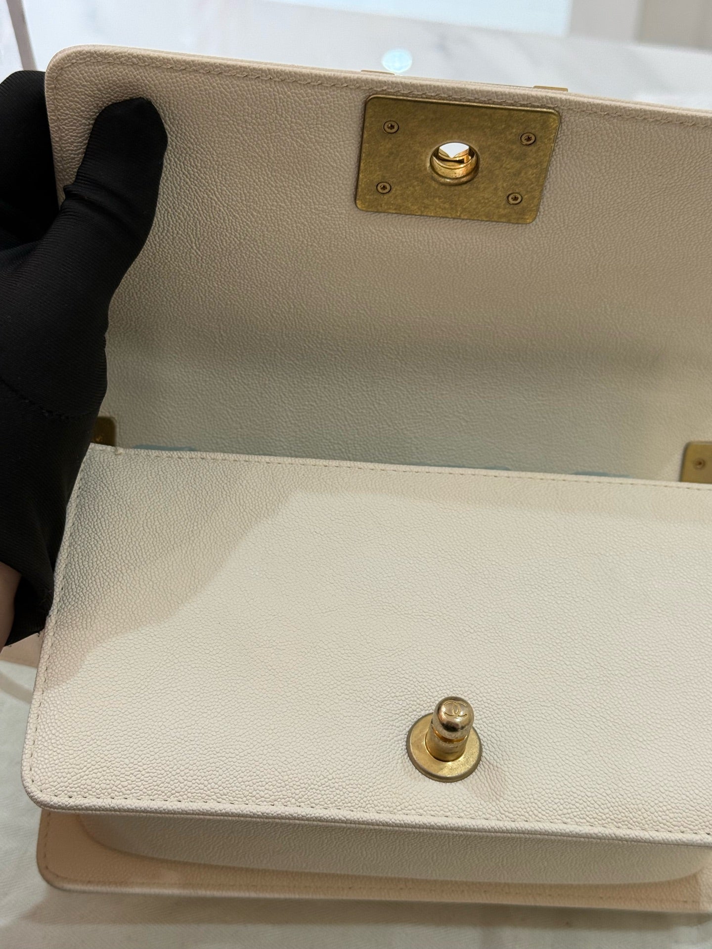 Chanel - Boy - Leather - White - (small)