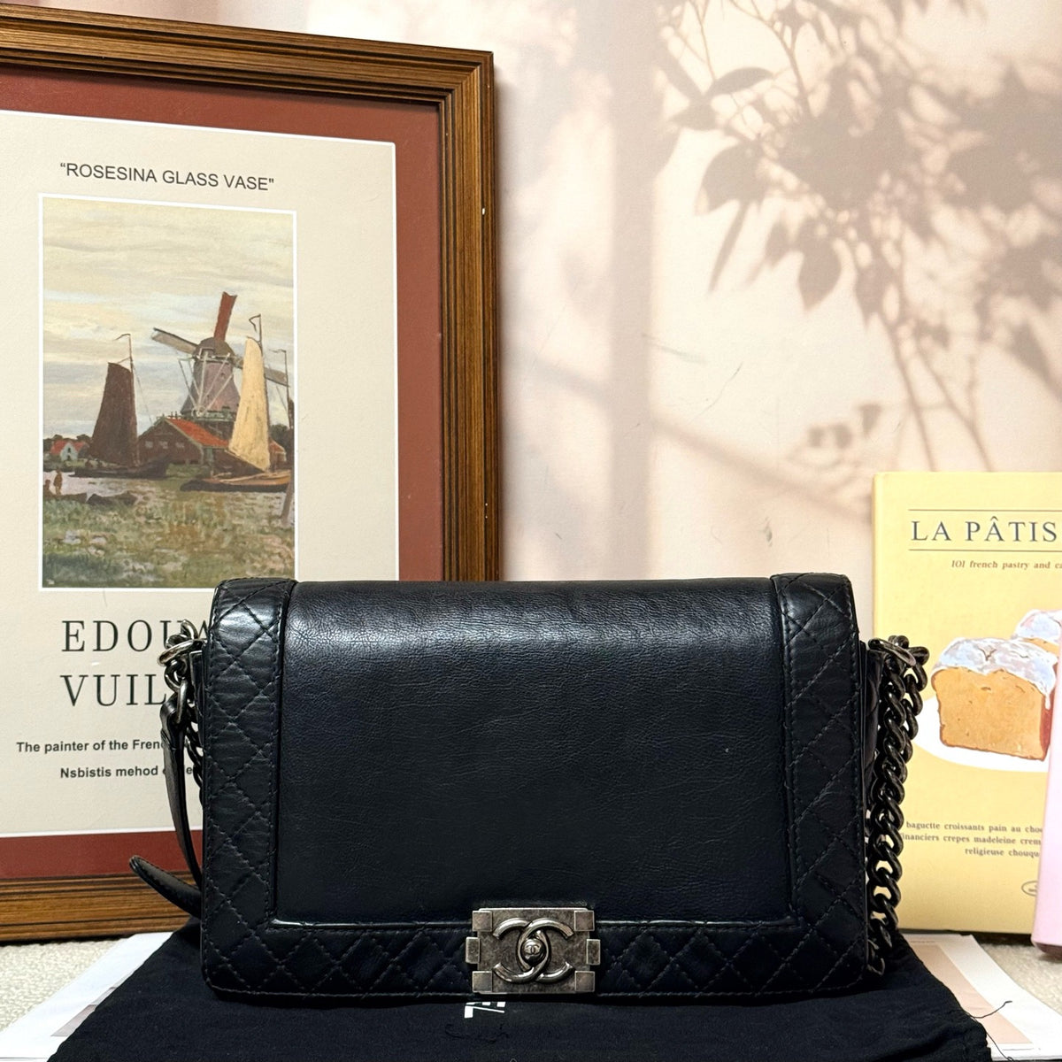 Chanel - Boy Medium - Leather - Black - (medium)