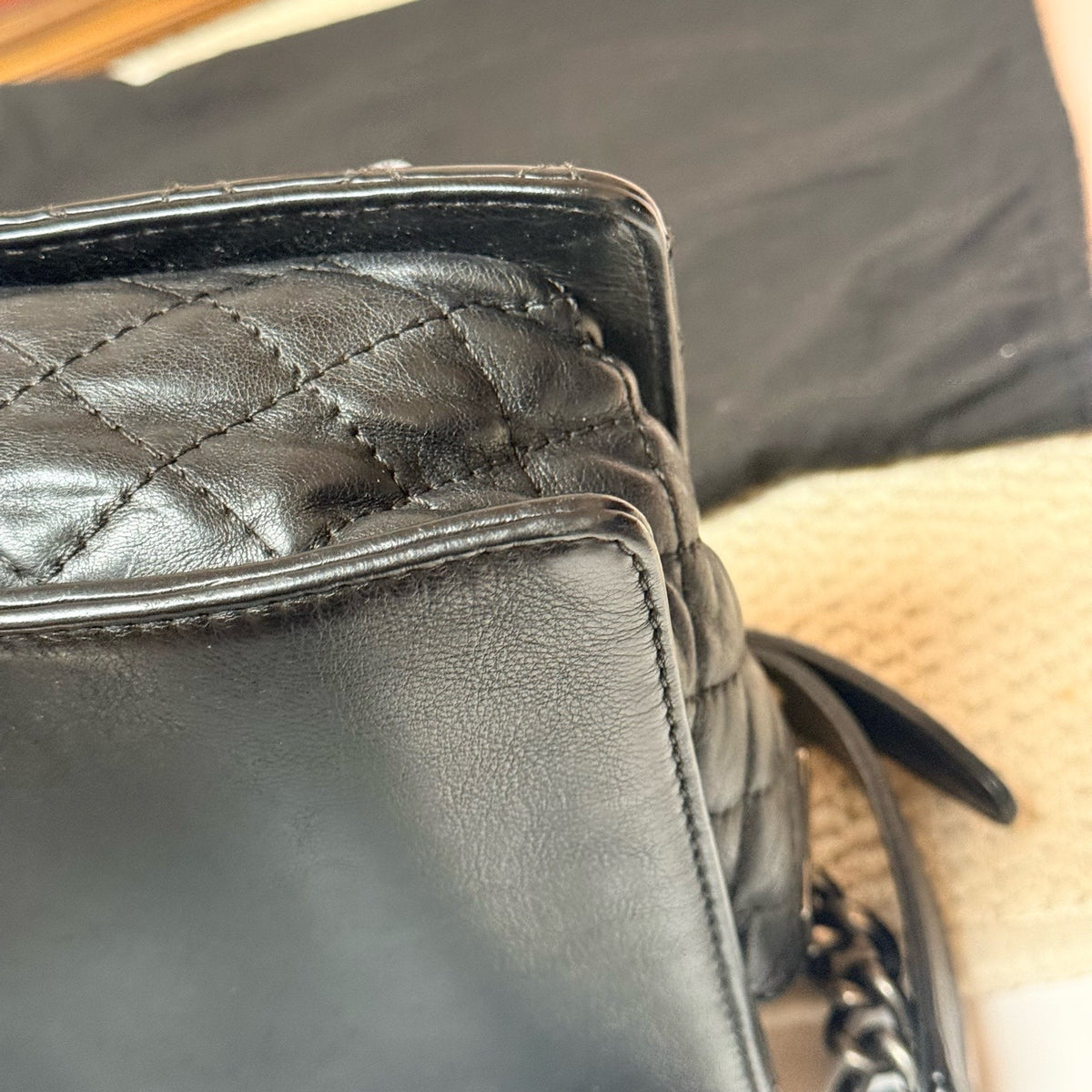 Chanel - Boy Medium - Leather - Black - (medium)