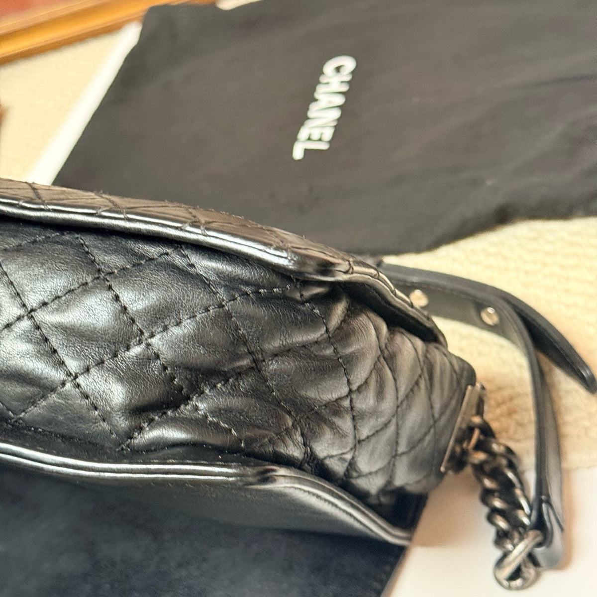 Chanel - Boy Medium - Leather - Black - (medium)
