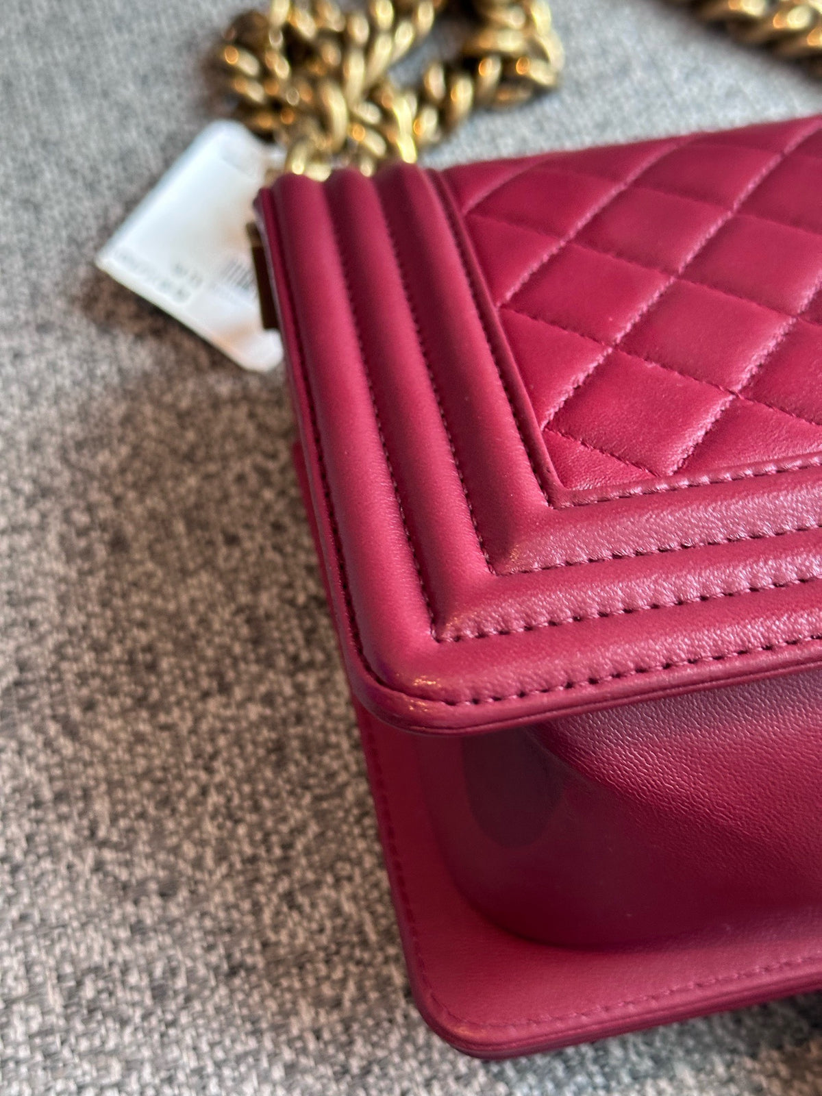 Chanel - Boy Medium - Leather - Burgundy - (medium)