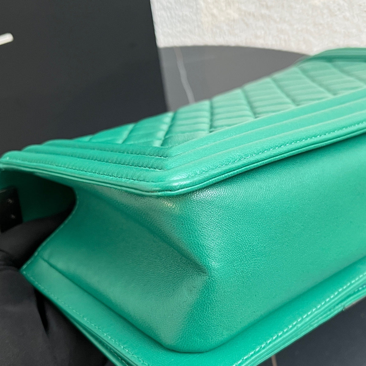 Chanel - Boy Medium - Leather - Green - (medium)