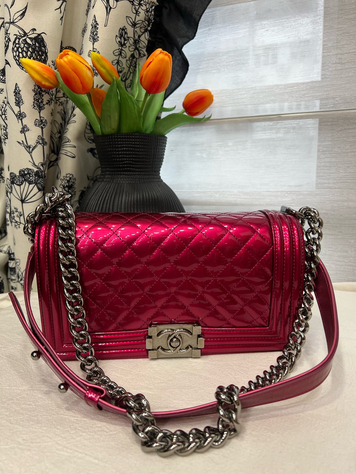 Chanel - Boy Medium - Patent leather - Pink - (medium)