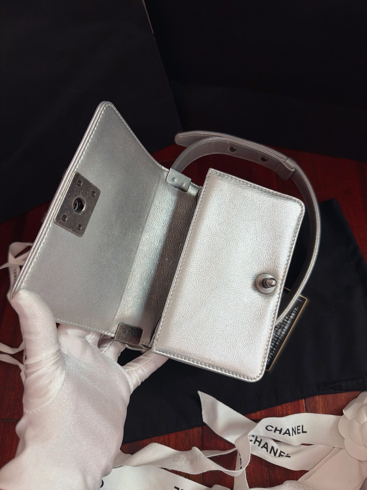 Chanel - Boy Mini - Exotic leathers - Stingray - Silver - (Mini)