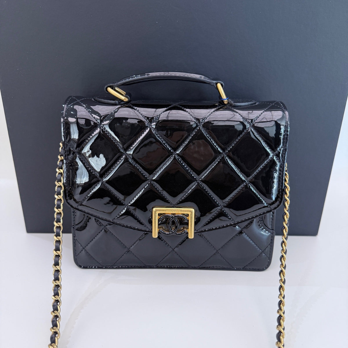 Chanel - Boy - Patent leather - Black