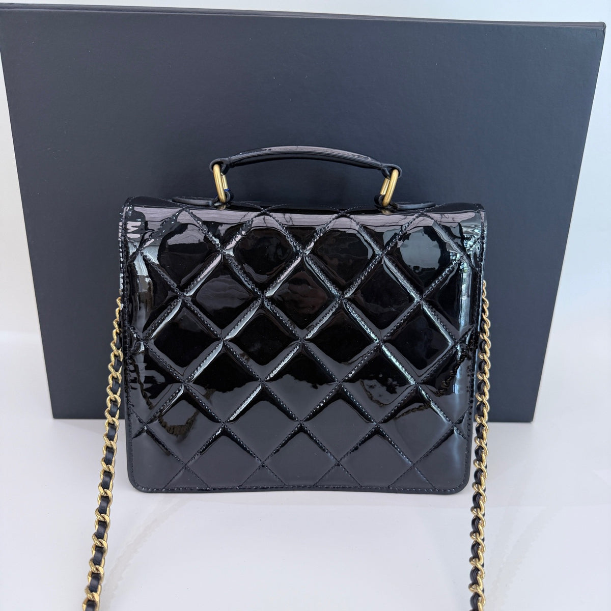 Chanel - Boy - Patent leather - Black