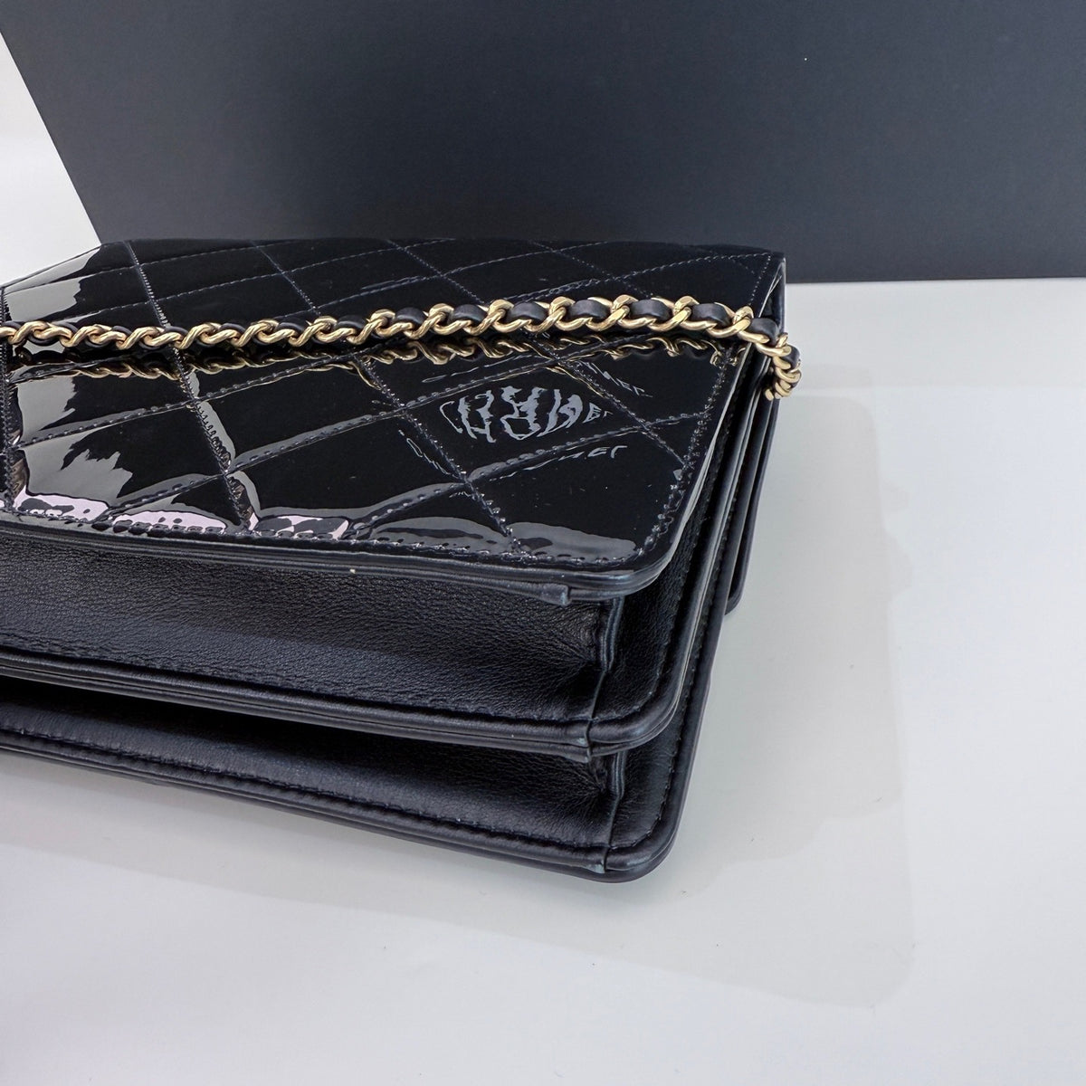Chanel - Boy - Patent leather - Black