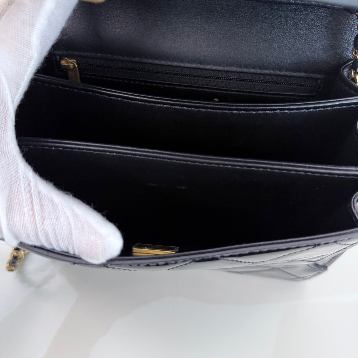 Chanel - Boy - Patent leather - Black