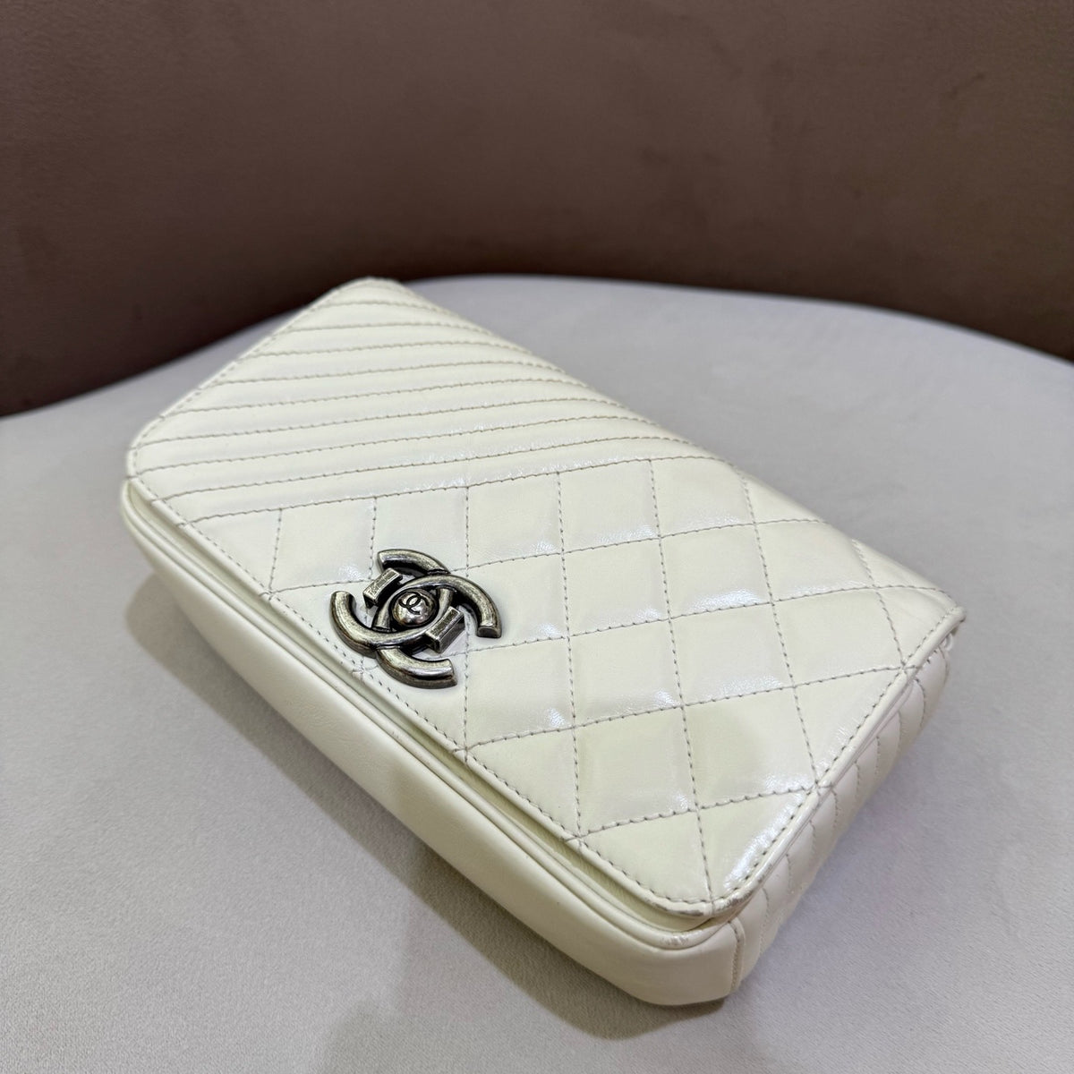 Chanel - Boy Small - Leather - White - (small)