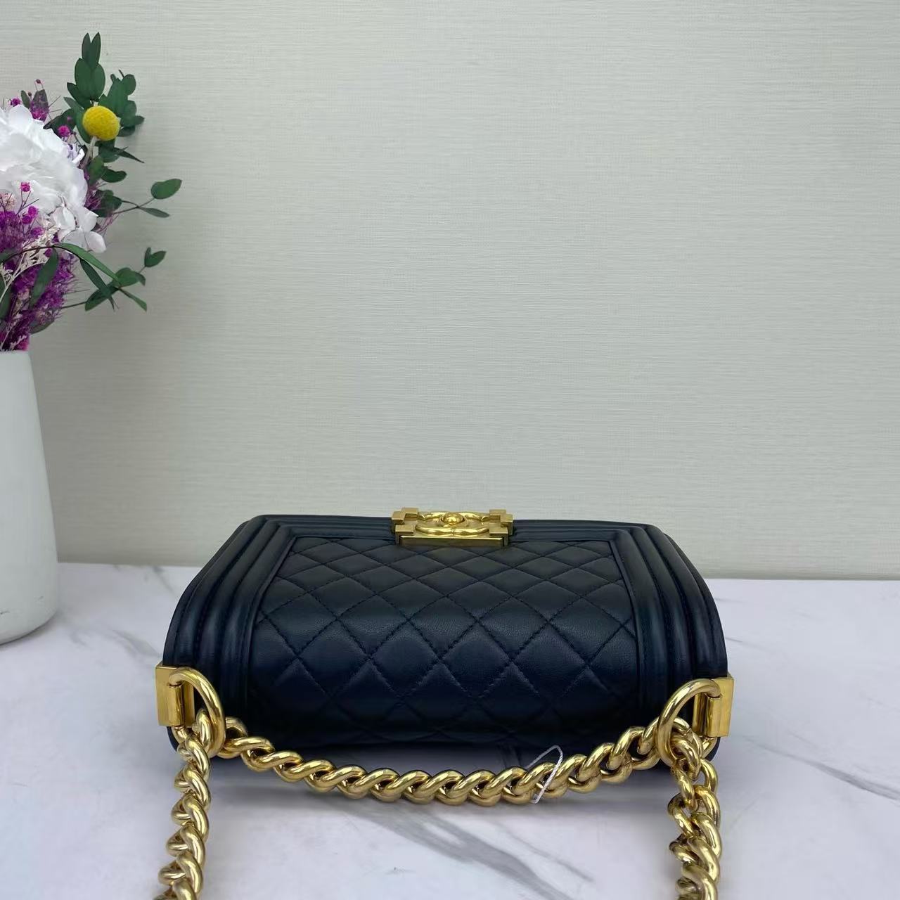 Chanel - Boy - Smooth cowhide leather - Black with Gold-Tone Hardware - (Small)