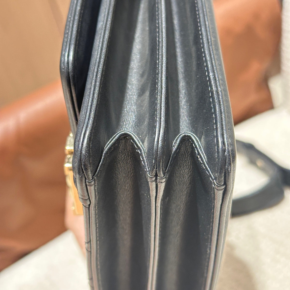 Chanel - Boy Vertical - Leather - Black - (Small)