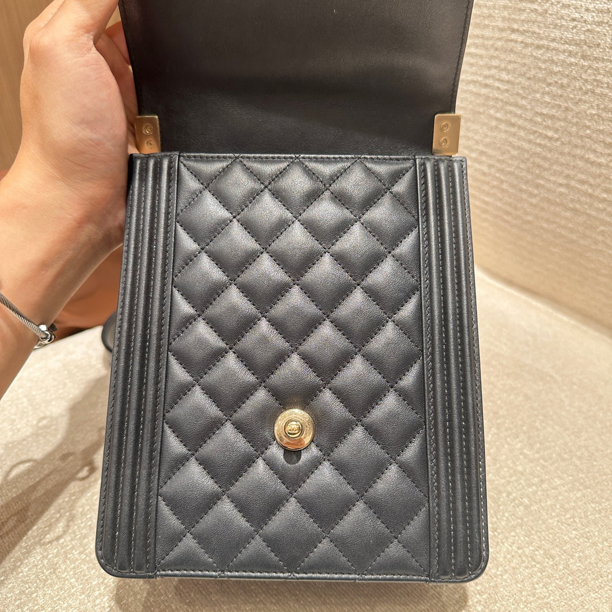 Chanel - Boy Vertical - Leather - Black - (Small)